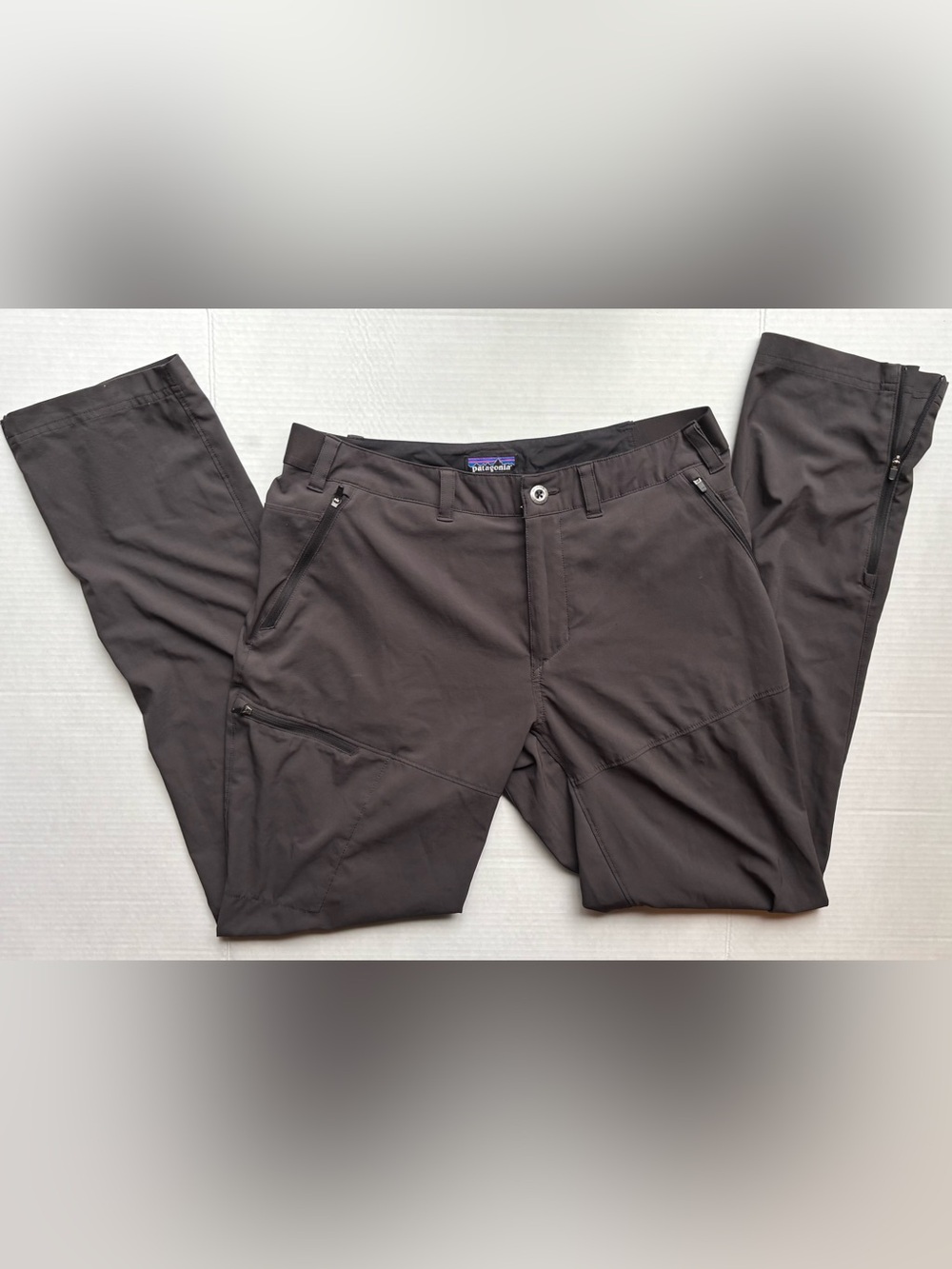 Patagonia Men's black grey technical pants hiking cargo zipper pants Gorpcore
